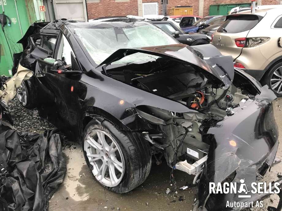 Tesla Model Y 2021-2024 (Type I) , Motorkode: 3D3|3D7, Girkassekode: 