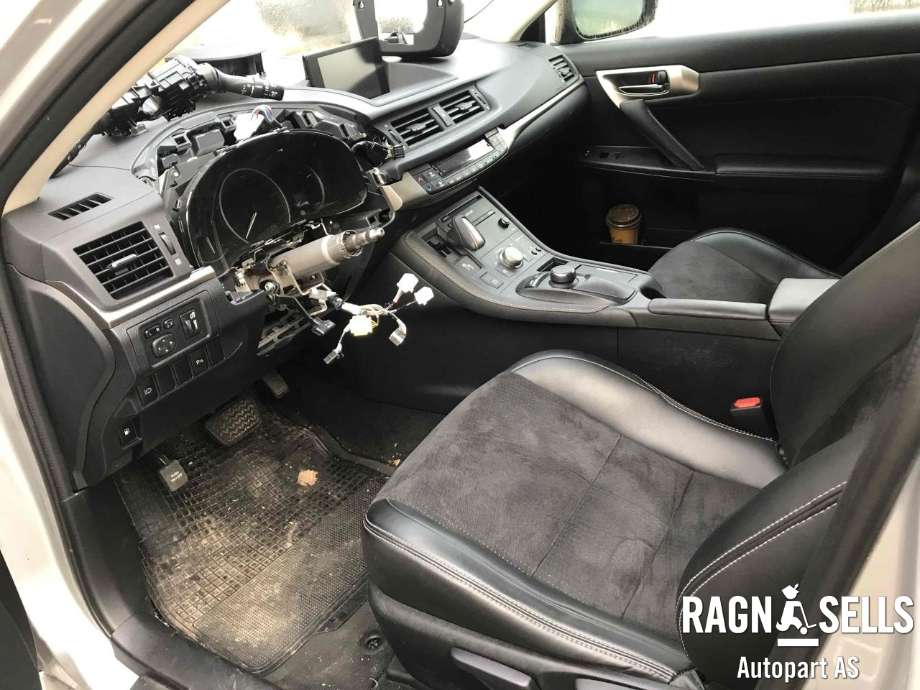 Lexus CT 2010-2020 , Motorkode: 2ZR-FXE, Girkassekode: 