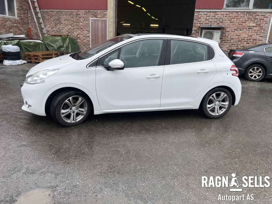 Peugeot 208 2012-2019 (Type I) , Motorkode: HM01, Girkassekode: CP(13X59)
