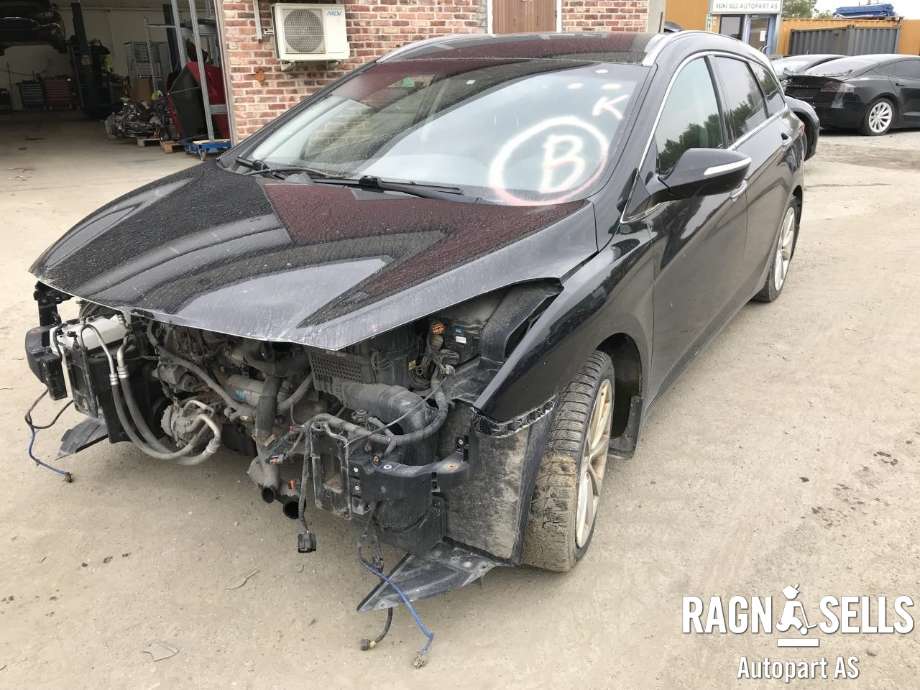 Hyundai i40 2012-2017 , Motorkode: D4FD, Girkassekode: TN02