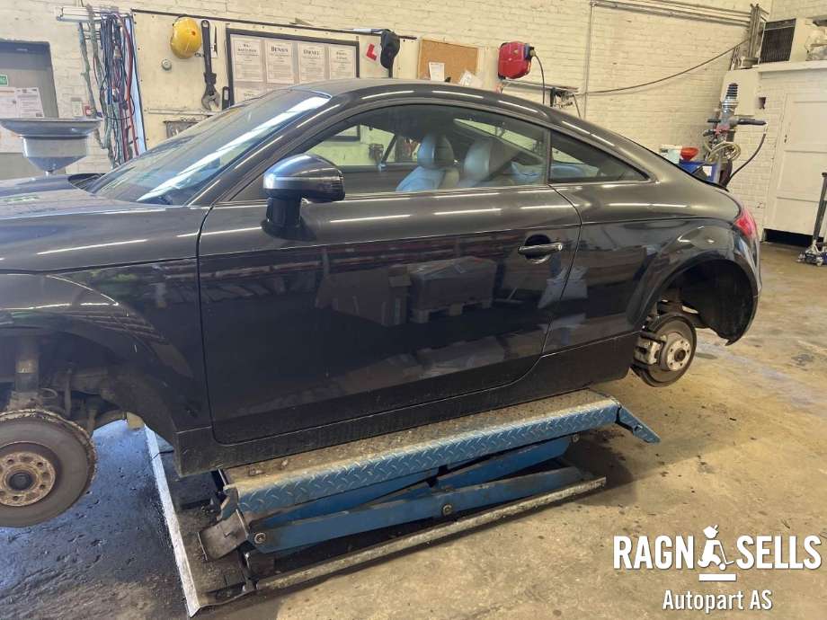 Audi TT 2006-2014 (Type II) , Motorkode: CBBB, Girkassekode: KNW