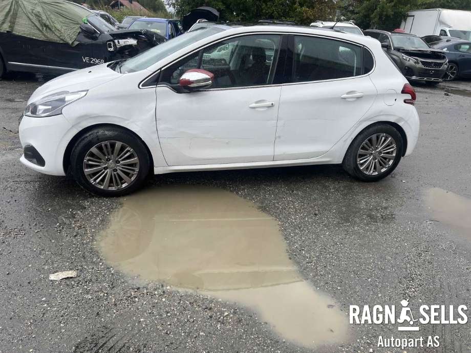 Peugeot 208 2012-2019 (Type I) , Motorkode: HN01, Girkassekode: CP 15X61
