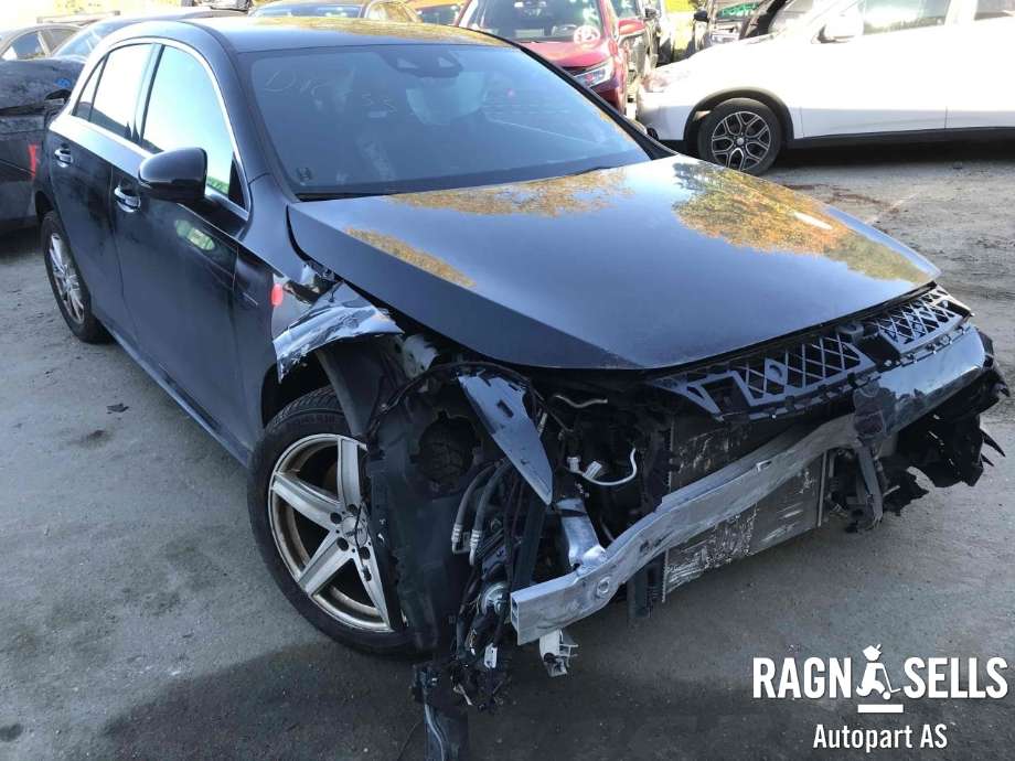 Mercedes A-Klasse 2018-->> (W177) (W177), Motorkode: 282914|N/A, Girkassekode: 724120