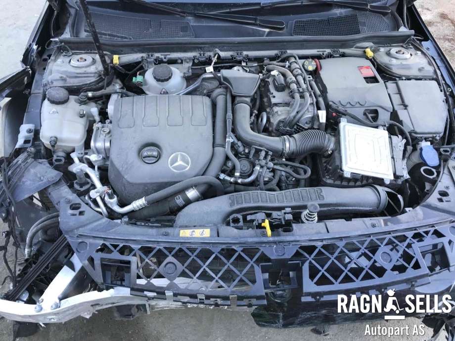 Mercedes A-Klasse 2018-->> (W177) (W177), Motorkode: 282914|N/A, Girkassekode: 724120