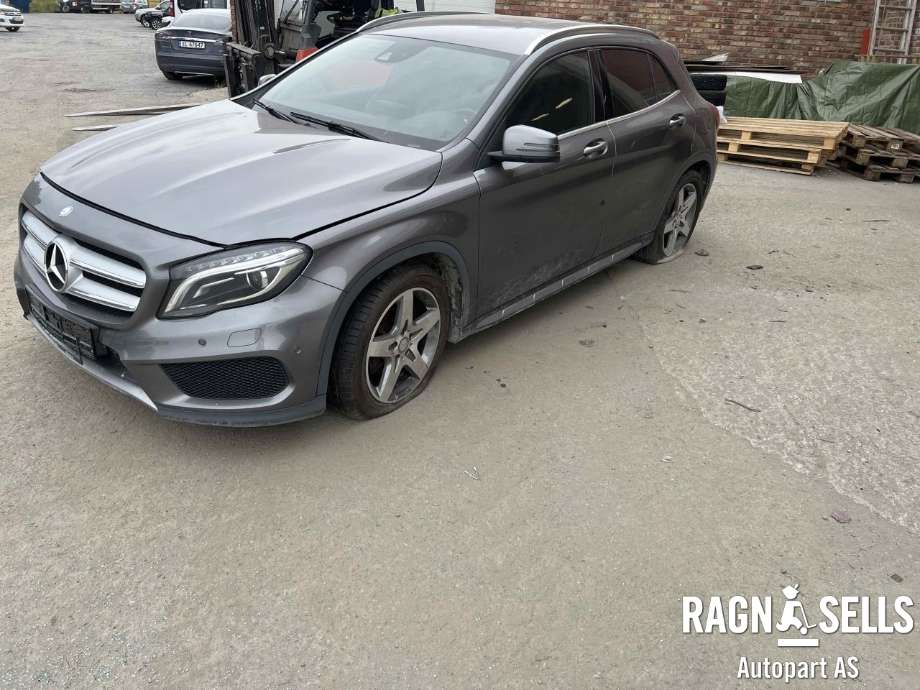 Mercedes GLA 2014-2020 (X156) (X156), Motorkode: 270910, Girkassekode: 72400120331667