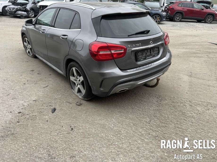Mercedes GLA 2014-2020 (X156) (X156), Motorkode: 270910, Girkassekode: 72400120331667
