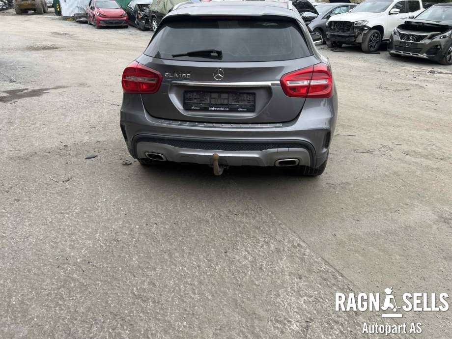 Mercedes GLA 2014-2020 (X156) (X156), Motorkode: 270910, Girkassekode: 72400120331667