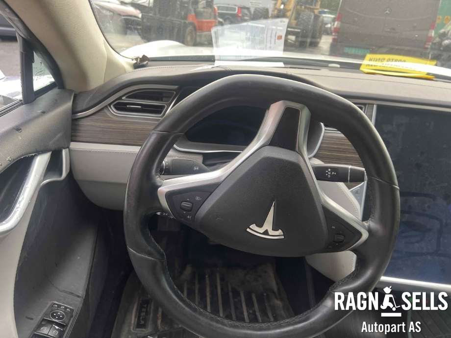 Tesla Model S 2013-2016 (Fase 1) , Motorkode: L2S, Girkassekode: 