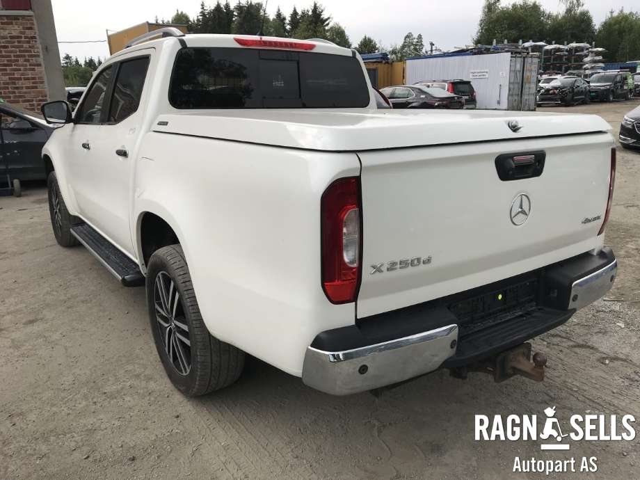 Mercedes X-Klasse 2017-2020 , Motorkode: YS23, Girkassekode: 700770F7825440