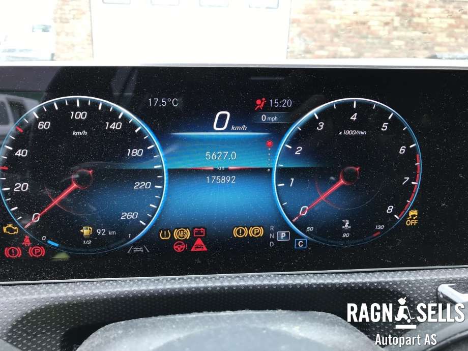 Mercedes A-Klasse 2018-->> (W177) (W177), Motorkode: 282914, Girkassekode: 700423