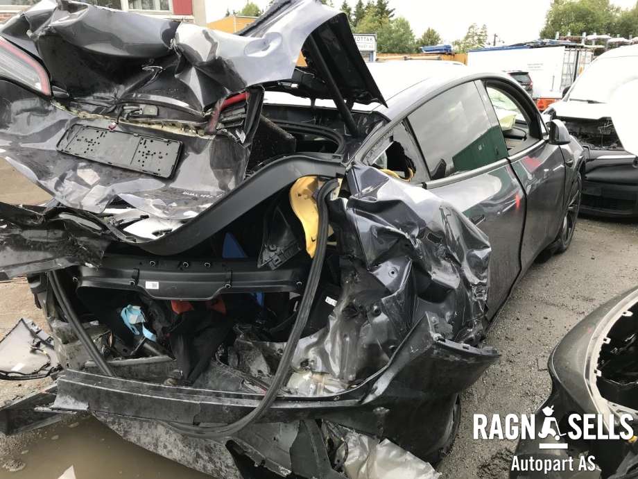 Tesla Model Y 2021-2024 (Type I) , Motorkode: 3D3|3D7, Girkassekode: 