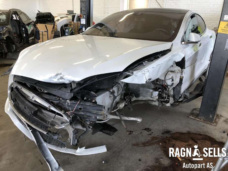Tesla Model S 2013-2016 (Fase 1) , Motorkode: L2S, Girkassekode: