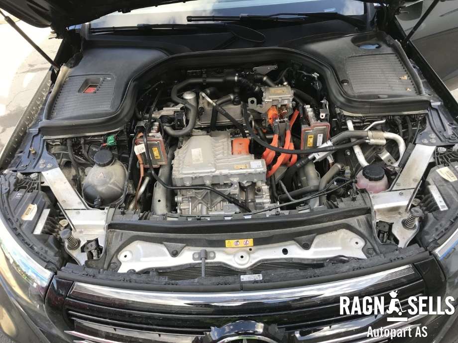 Mercedes EQC 2019-->> , Motorkode: EM0016, Girkassekode: 