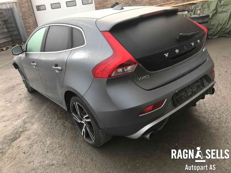 Volvo V40 2012-2019 , Motorkode: B4154T5, Girkassekode: 36010106