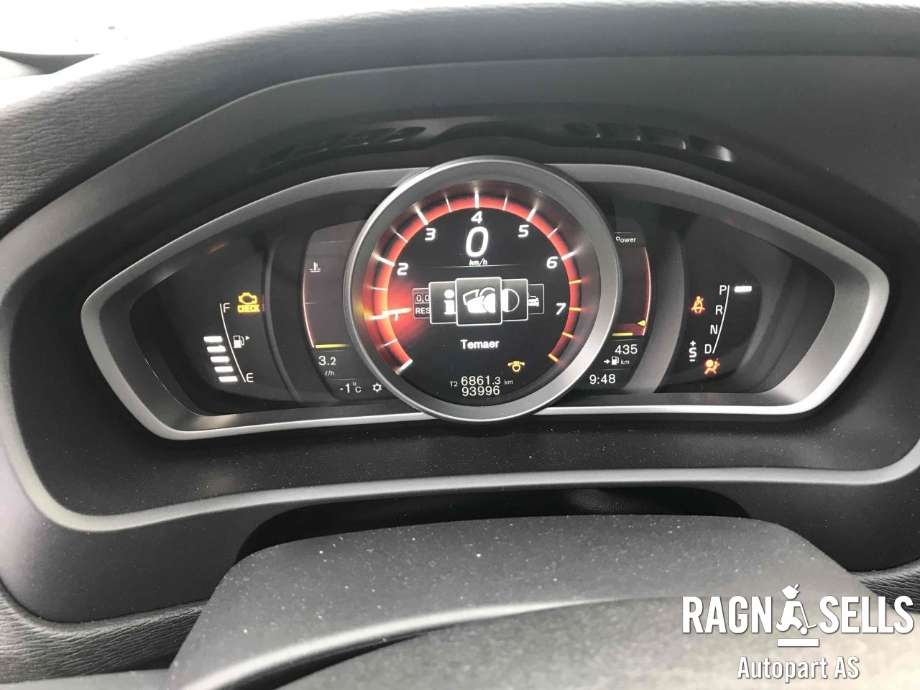 Volvo V40 2012-2019 , Motorkode: B4154T5, Girkassekode: 36010106