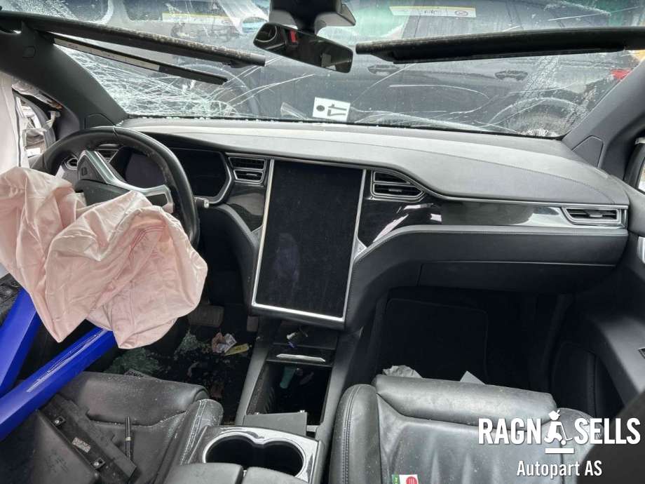 Tesla Model X 2016-->> , Motorkode: L2S|L2S, Girkassekode: