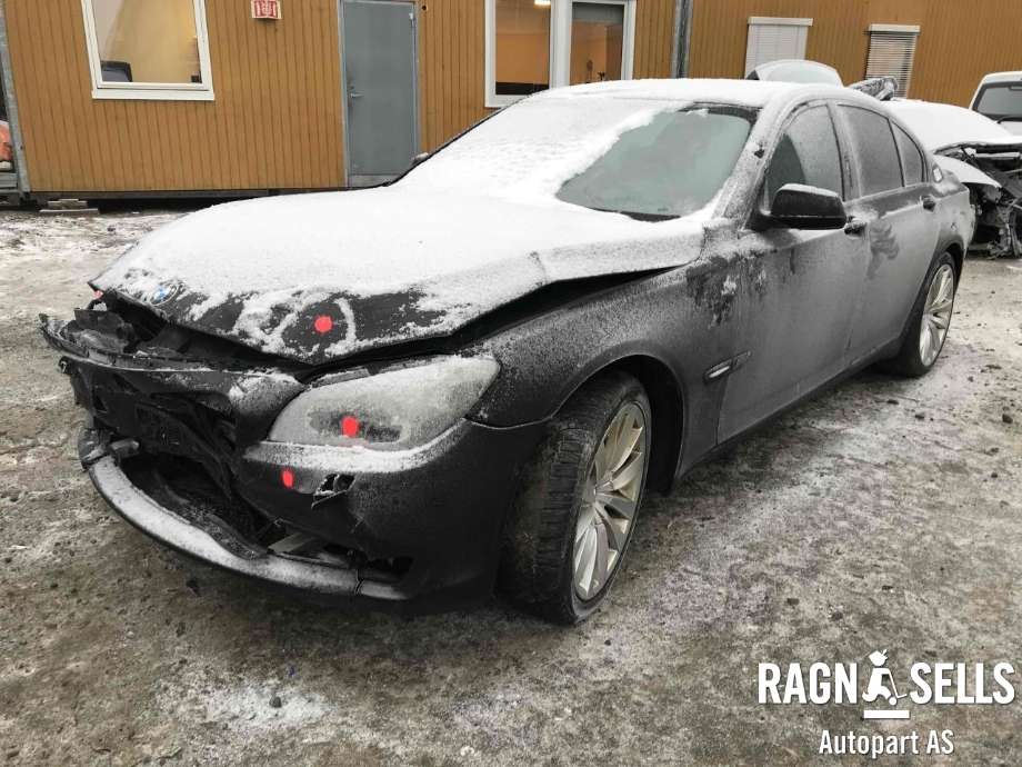 BMW 7-Serie 2009-2015 (F01/F02/F03/F04) (F01/F02/F03/F04), Motorkode: N63B44A, Girkassekode: GA6HP-26Z