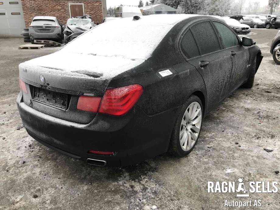 BMW 7-Serie 2009-2015 (F01/F02/F03/F04) (F01/F02/F03/F04), Motorkode: N63B44A, Girkassekode: GA6HP-26Z