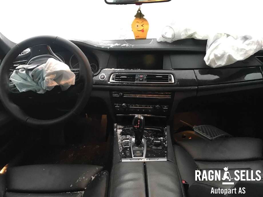 BMW 7-Serie 2009-2015 (F01/F02/F03/F04) (F01/F02/F03/F04), Motorkode: N63B44A, Girkassekode: GA6HP-26Z