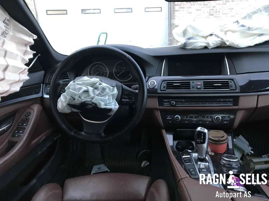 BMW 5-Serie 2010-2017 (F10/F11) (F10/F11), Motorkode: N57D30A, Girkassekode: GA8HP-70Z