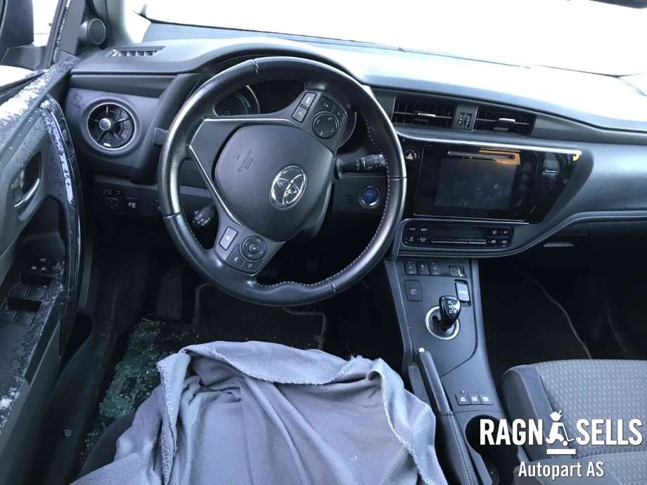 Toyota Auris 2015-2019 (Type II, Fase 2) , Motorkode: 2ZR-FXE, Girkassekode: 