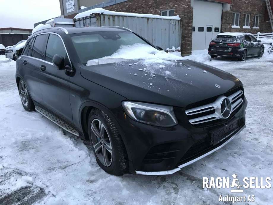 Mercedes GLC 2015-2022 (X253) (X253), Motorkode: 274920, Girkassekode: 724268