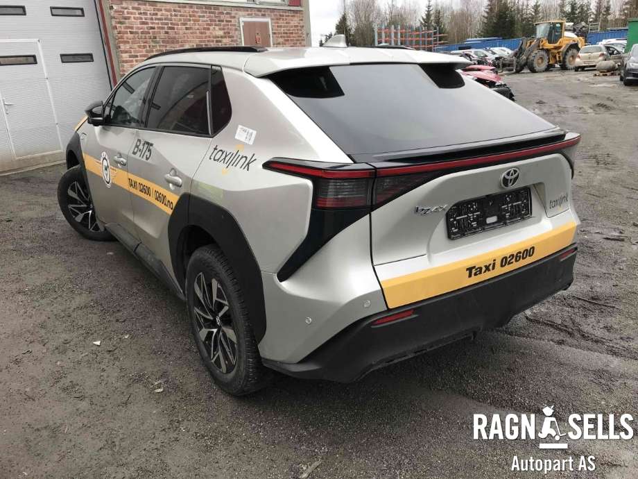 Toyota bZ4X 2022-->> , Motorkode: 1XM, Girkassekode: 