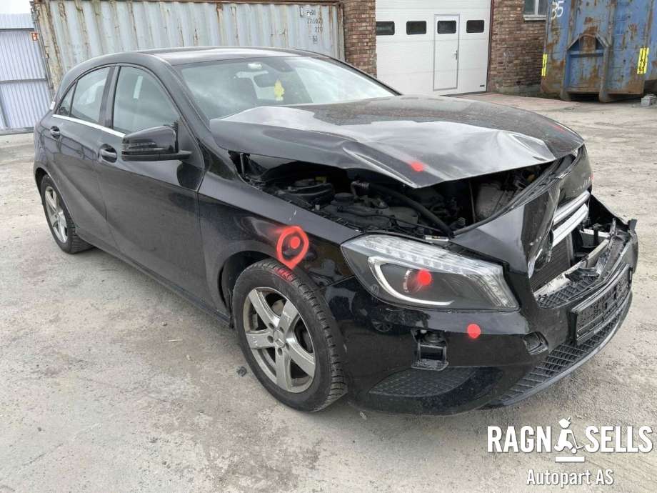 Mercedes A-Klasse 2012-2018 (W176) (W176), Motorkode: K9K, Girkassekode: 724020