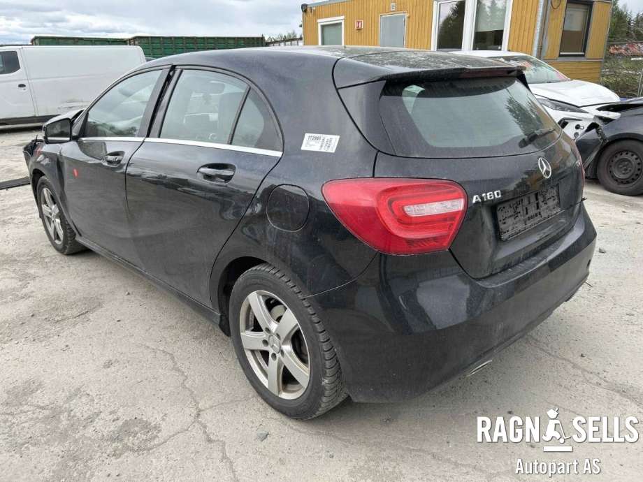 Mercedes A-Klasse 2012-2018 (W176) (W176), Motorkode: K9K, Girkassekode: 724020