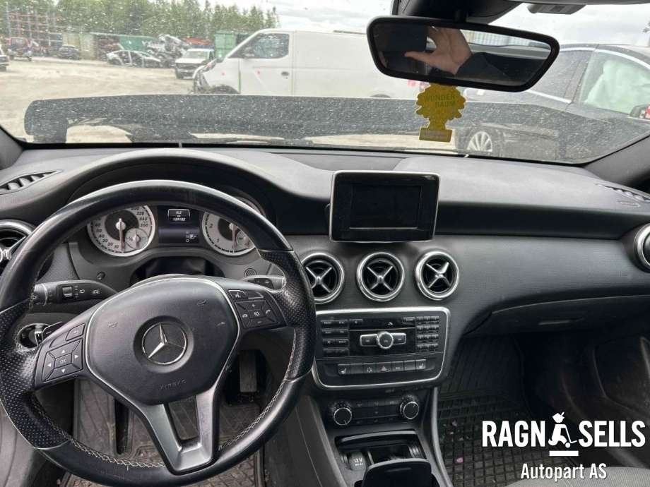 Mercedes A-Klasse 2012-2018 (W176) (W176), Motorkode: K9K, Girkassekode: 724020