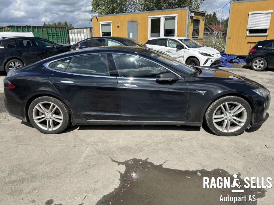 Tesla Model S 2013-2016 (Fase 1) , Motorkode: L2S, Girkassekode: 