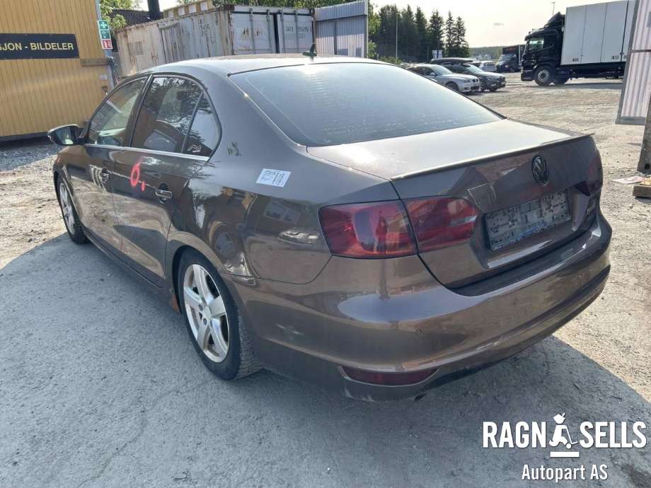 VW Jetta 2011-->> , Motorkode: CAYC, Girkassekode: MLE|MPL