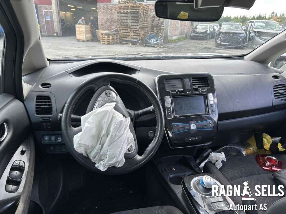 Nissan Leaf 2011-2017 (Type I) , Motorkode: , Girkassekode: 320B03NF0B