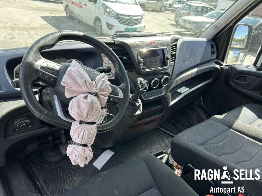 Iveco Daily 2014-->> (Type VI) , Motorkode: 5802474923, Girkassekode: 5801753748