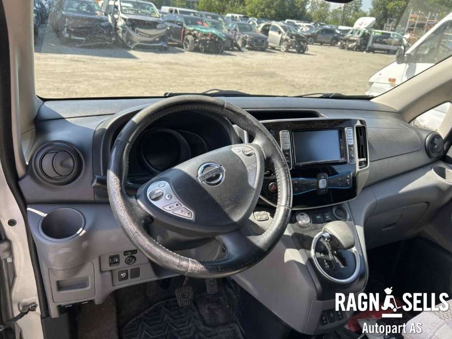 Nissan E-NV200 2014-->> , Motorkode: EM57, Girkassekode: 320104FA0B