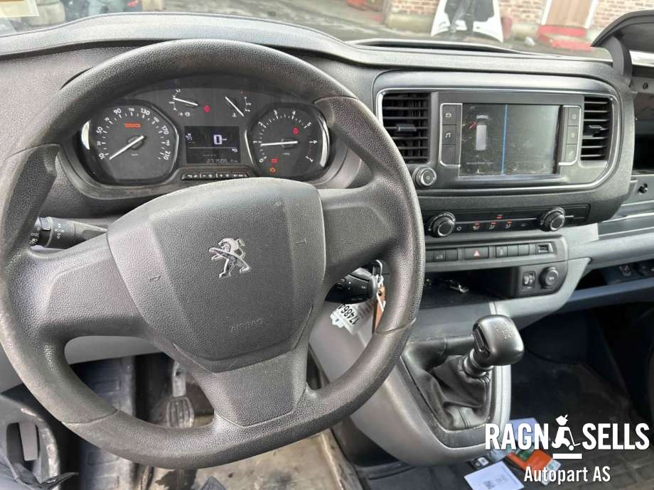Peugeot Expert 2016-->> (Type III) , Motorkode: AH01, Girkassekode: CP (15X67)
