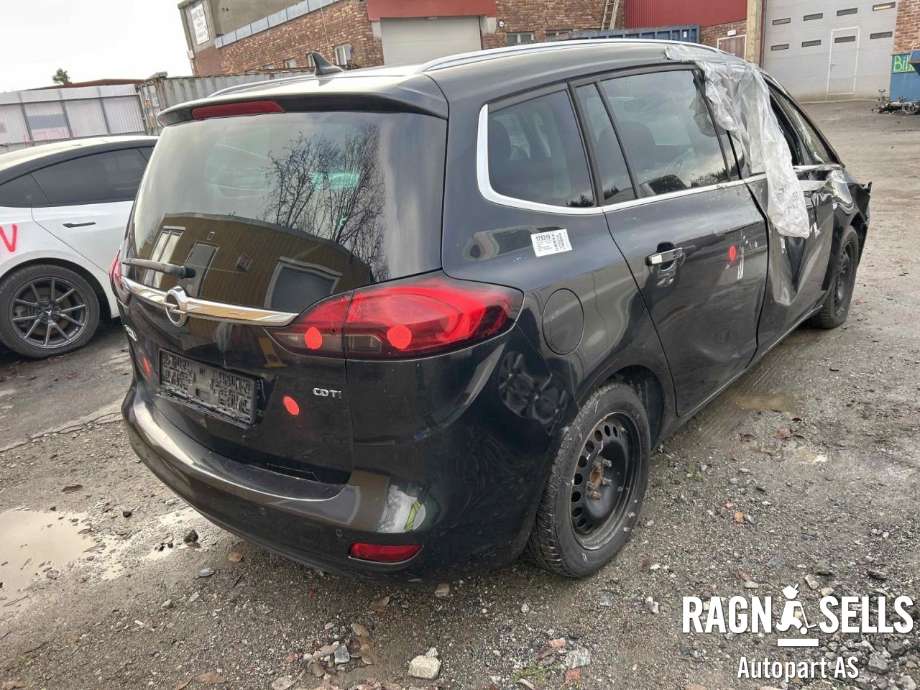 Opel Zafira Tourer 2012-2018 , Motorkode: A20DT, Girkassekode: MYJ