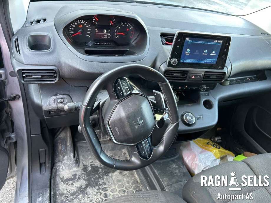 Peugeot Partner 2019-->> (Type III) , Motorkode: YH01, Girkassekode: CP 15X58