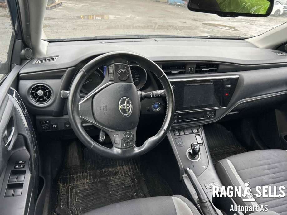 Toyota Auris 2015-2019 (Type II, Fase 2) , Motorkode: 2ZR-FXE, Girkassekode: 3090047064