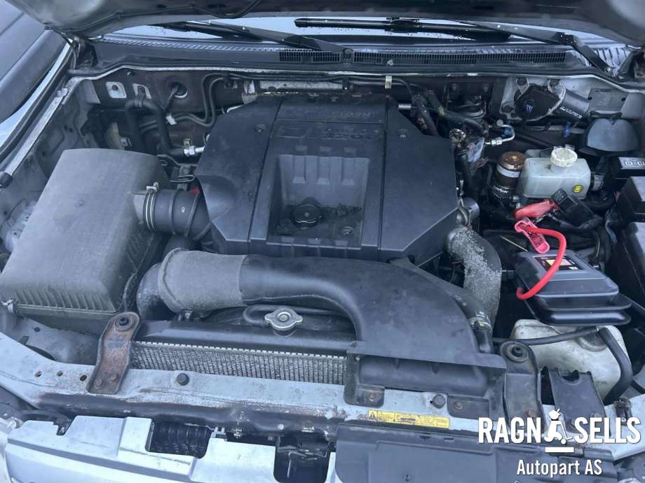 Mitsubishi Pajero 2000-2006 (Type III) , Motorkode: 4M410T6270, Girkassekode: MR593861