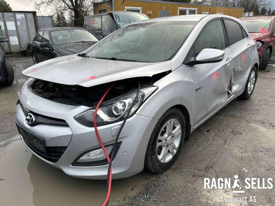 Hyundai i30 2012-2017 (Type II) , Motorkode: G4FD-5I, Girkassekode: 43000 26963