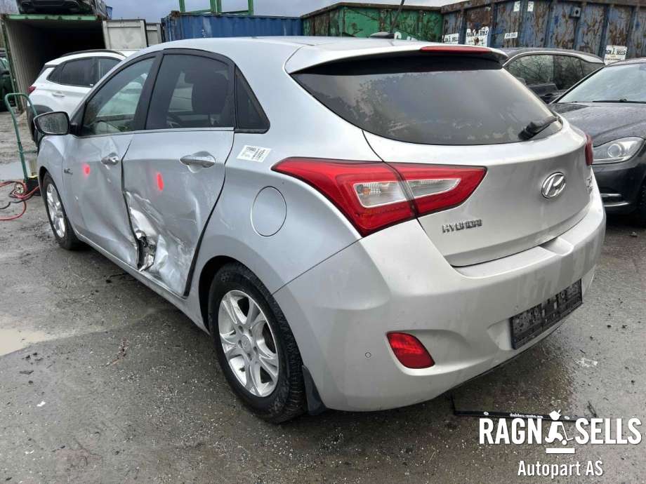 Hyundai i30 2012-2017 (Type II) , Motorkode: G4FD-5I, Girkassekode: 43000 26963