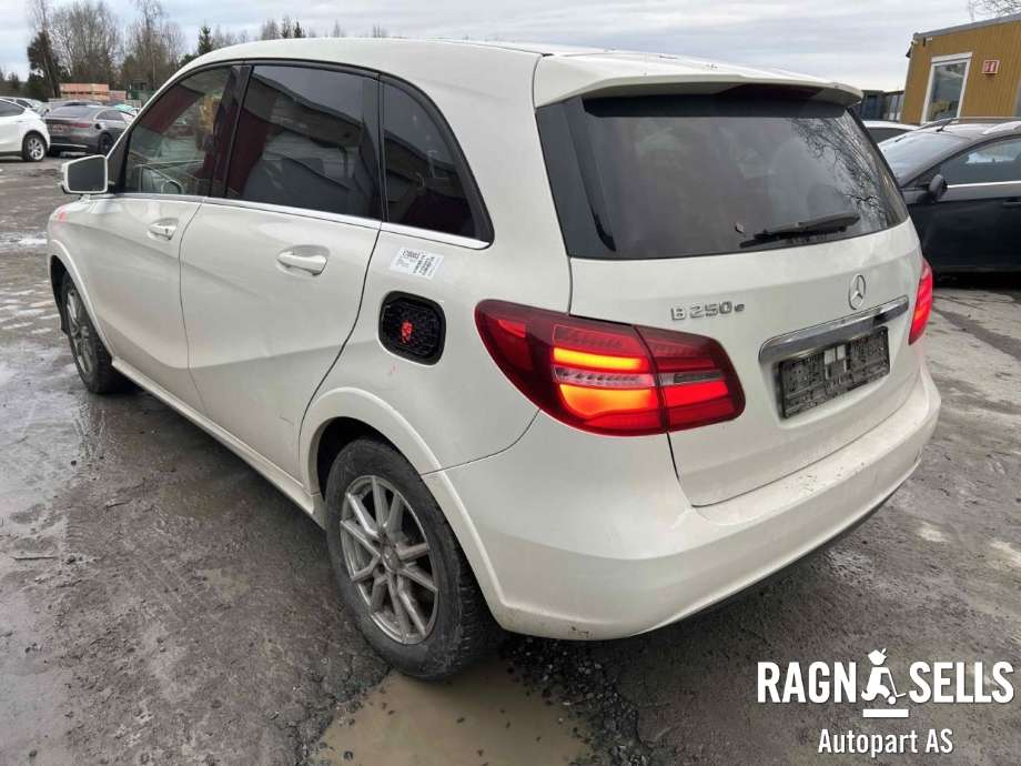 Mercedes B-Klasse, electric drive 2014-2018 (W242) (W242), Motorkode: EM0004, Girkassekode: