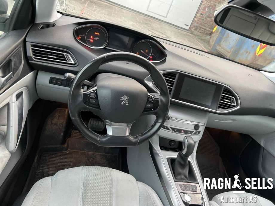 Peugeot 308 2013-2021 (Type II) , Motorkode: HN02, Girkassekode: CP 15X61