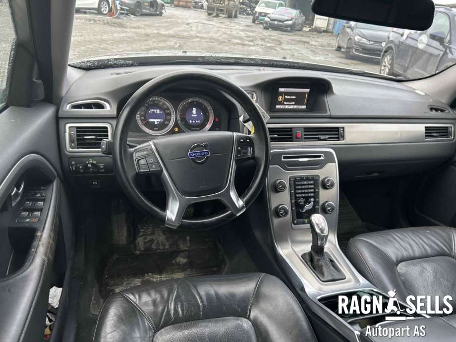 Volvo V70 2007-2013 (Type III, Fase 1) , Motorkode: D5204T3, Girkassekode: 36051015