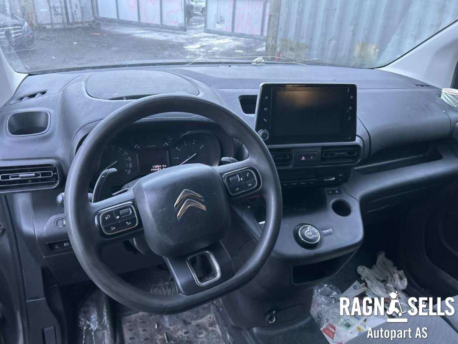 Citroën Berlingo 2019-->> (Type III) , Motorkode: YH01, Girkassekode: CP 15X58