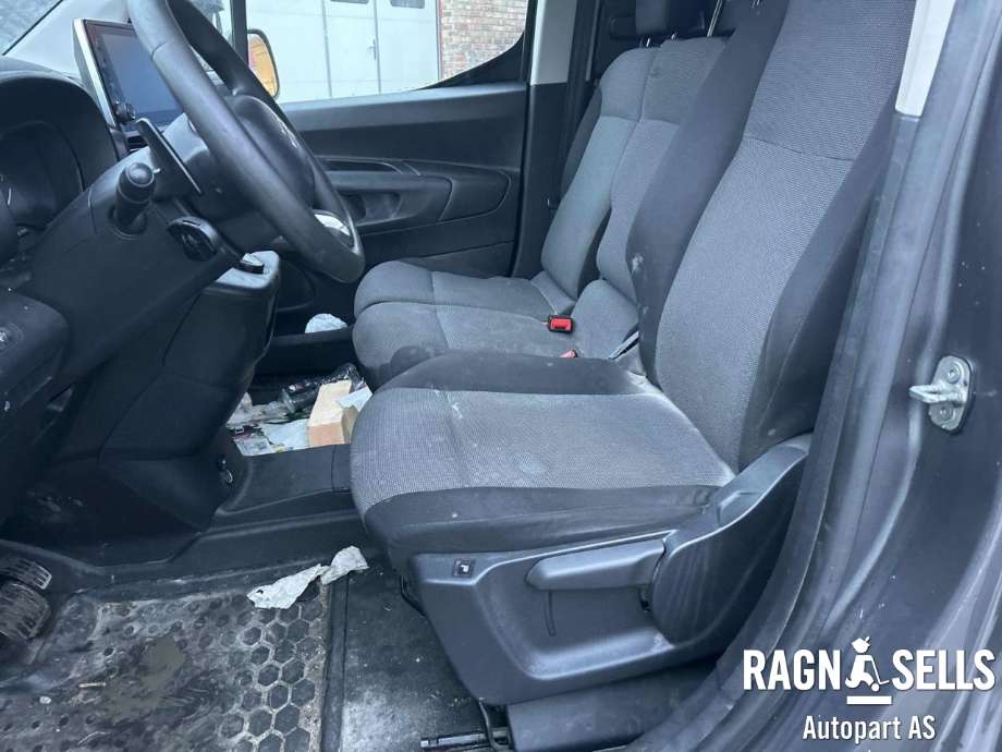 Citroën Berlingo 2019-->> (Type III) , Motorkode: YH01, Girkassekode: CP 15X58
