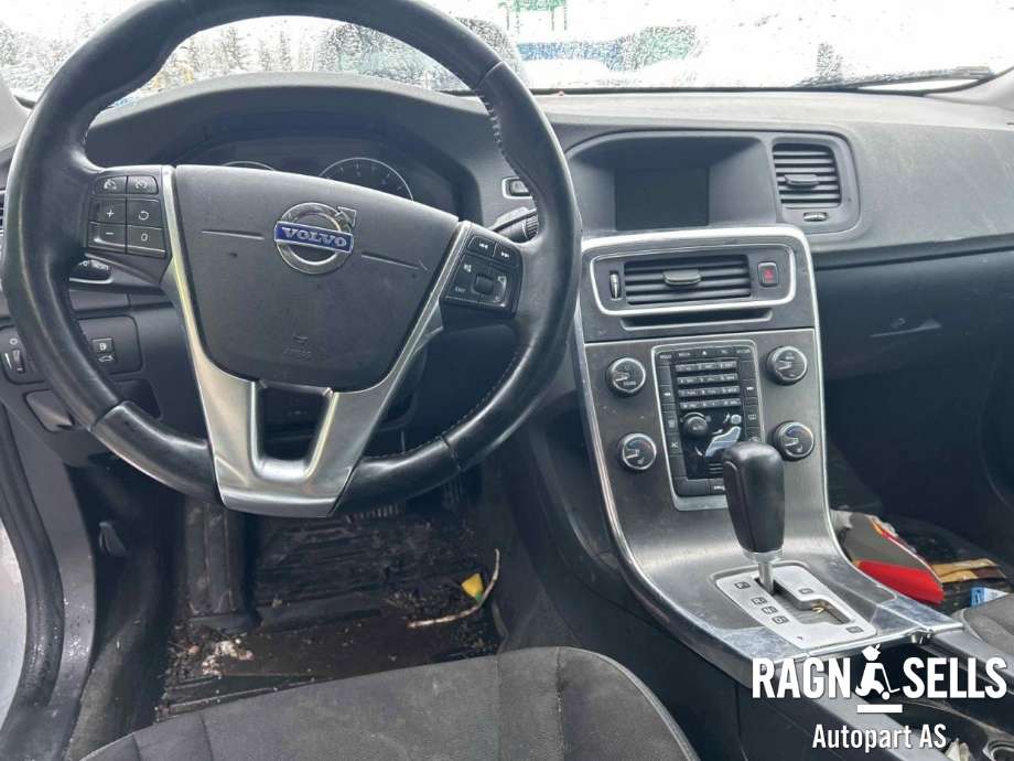 Volvo V60 2010-2013 (Type I, Fase 1) , Motorkode: D4162T, Girkassekode: 36051151