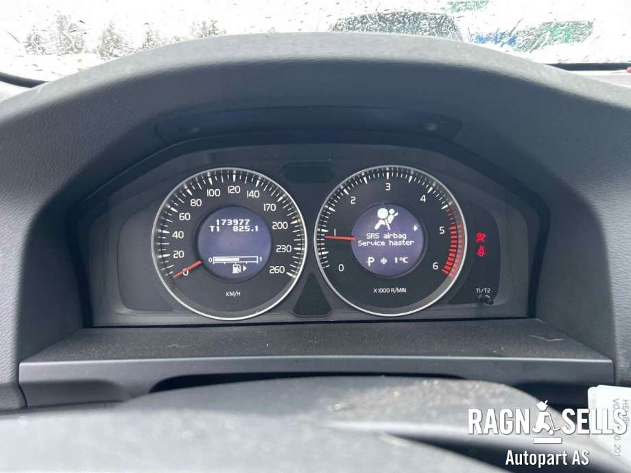 Volvo V60 2010-2013 (Type I, Fase 1) , Motorkode: D4162T, Girkassekode: 36051151