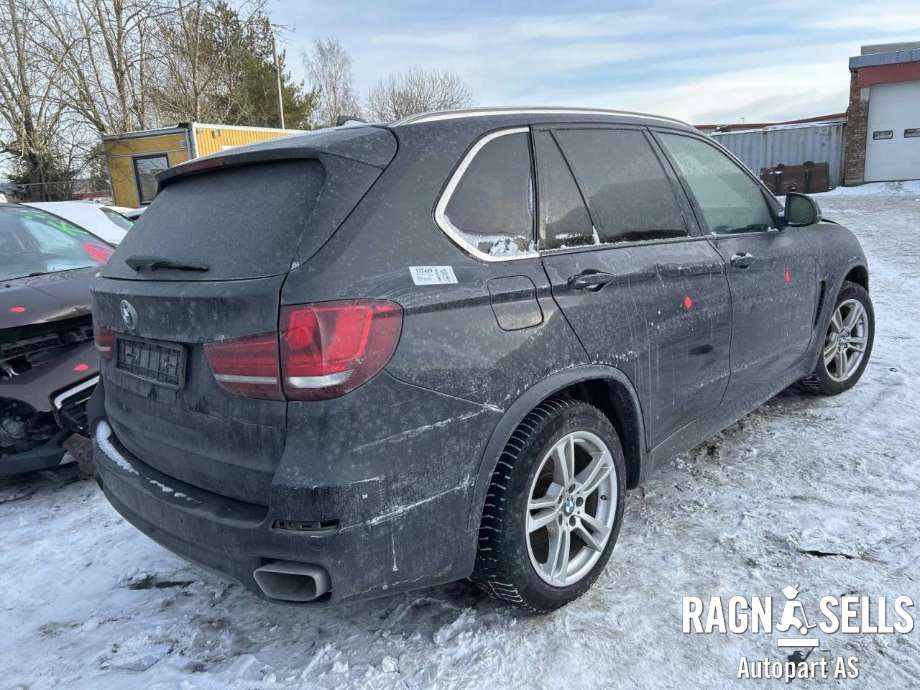 BMW X5 2013-2018 (F15) (F15), Motorkode: N20B20O0, Girkassekode: GA8P75H